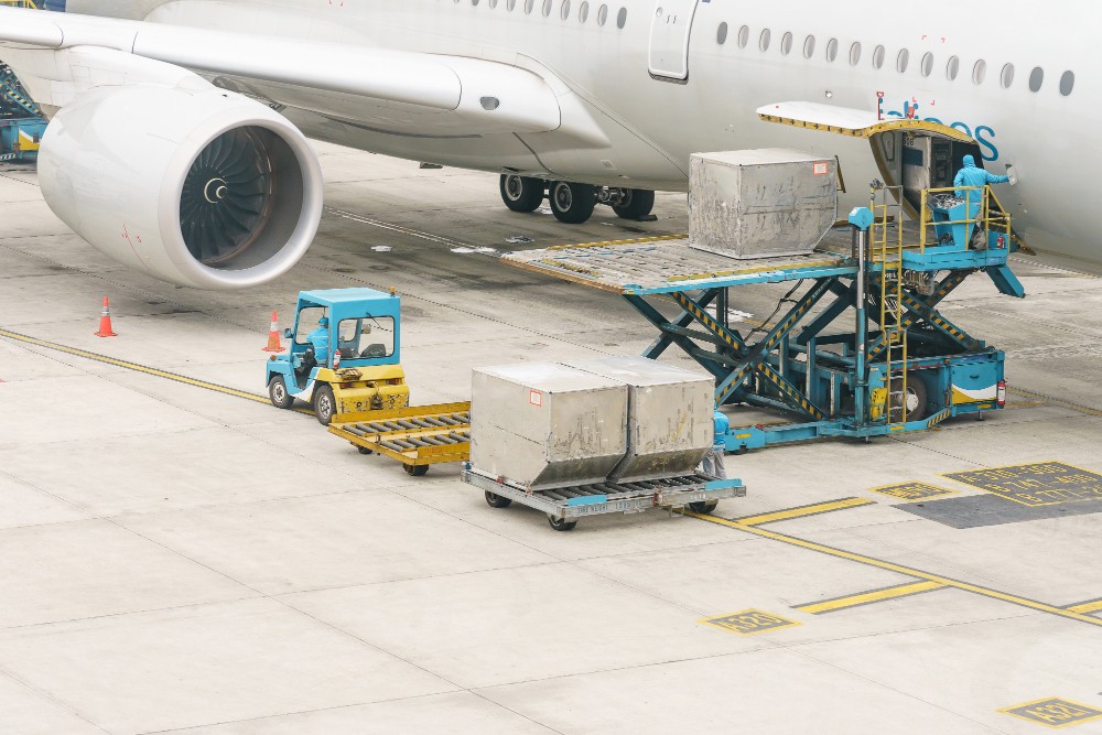 Jasa cargo via udara Murah dan cepat